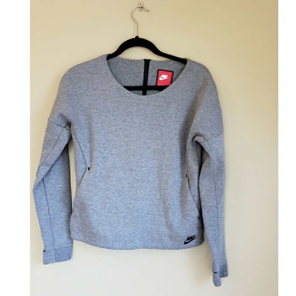 Nike crewneck sweater size small